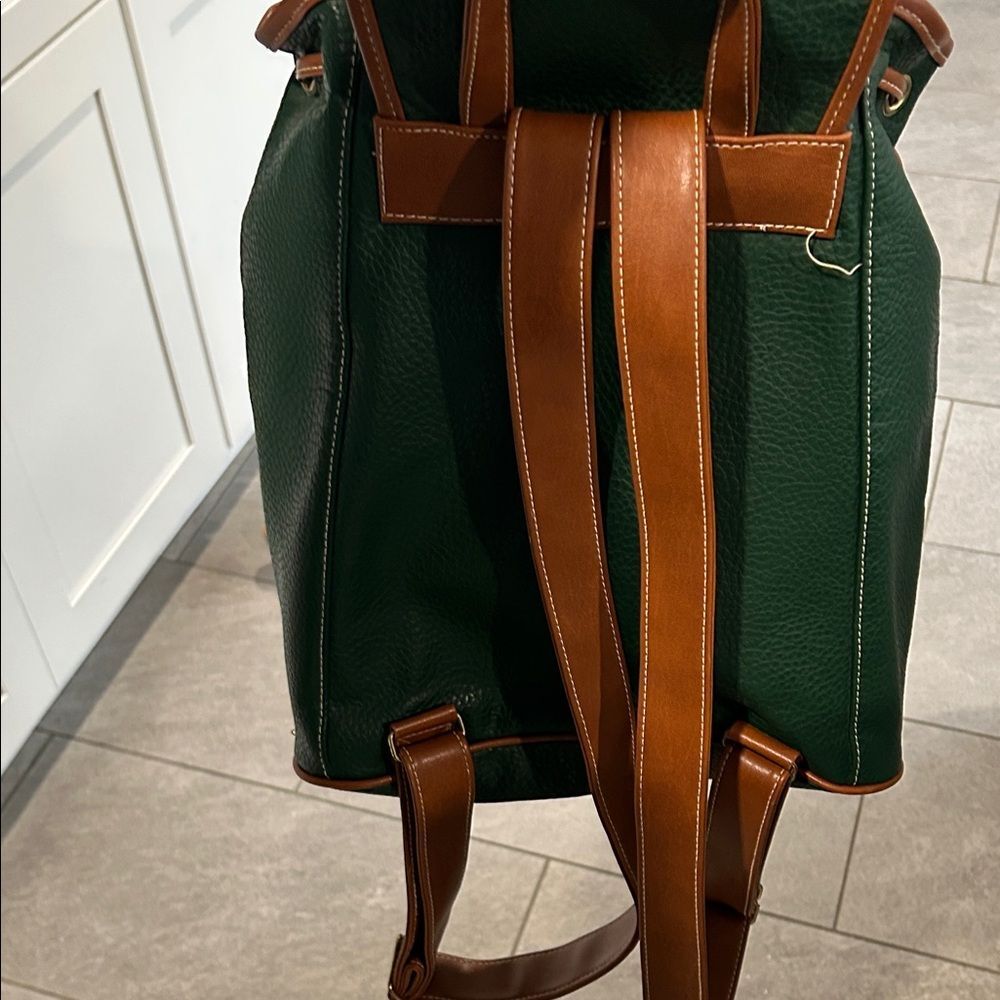 Classic Collection All Weather Leather Vintage Backpack Handbag Green Brown - Picture 10 of 10